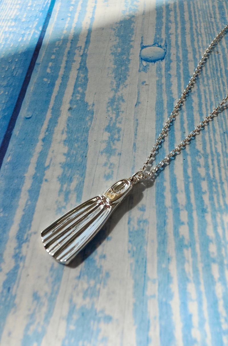 Fin Necklace