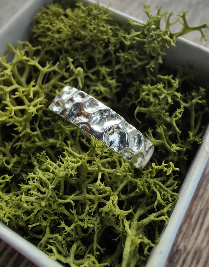 The 'Ocean Caustics' Ring