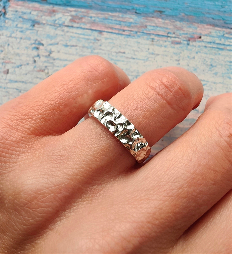 The 'Ocean Caustics' Ring