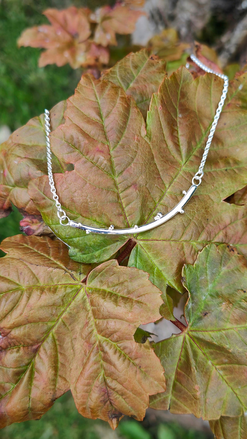 Dewdrops Bar Necklace